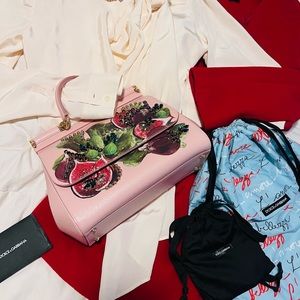 DOLCE & GABBANA SOLD